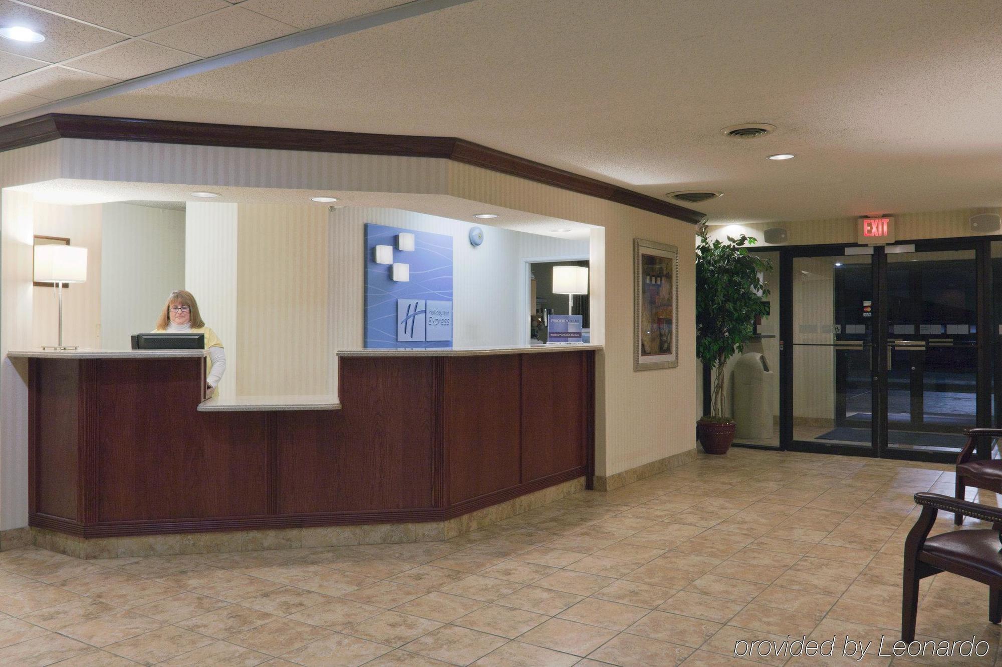 Holiday Inn Express - Rensselaer, An Ihg Hotel Інтер'єр фото