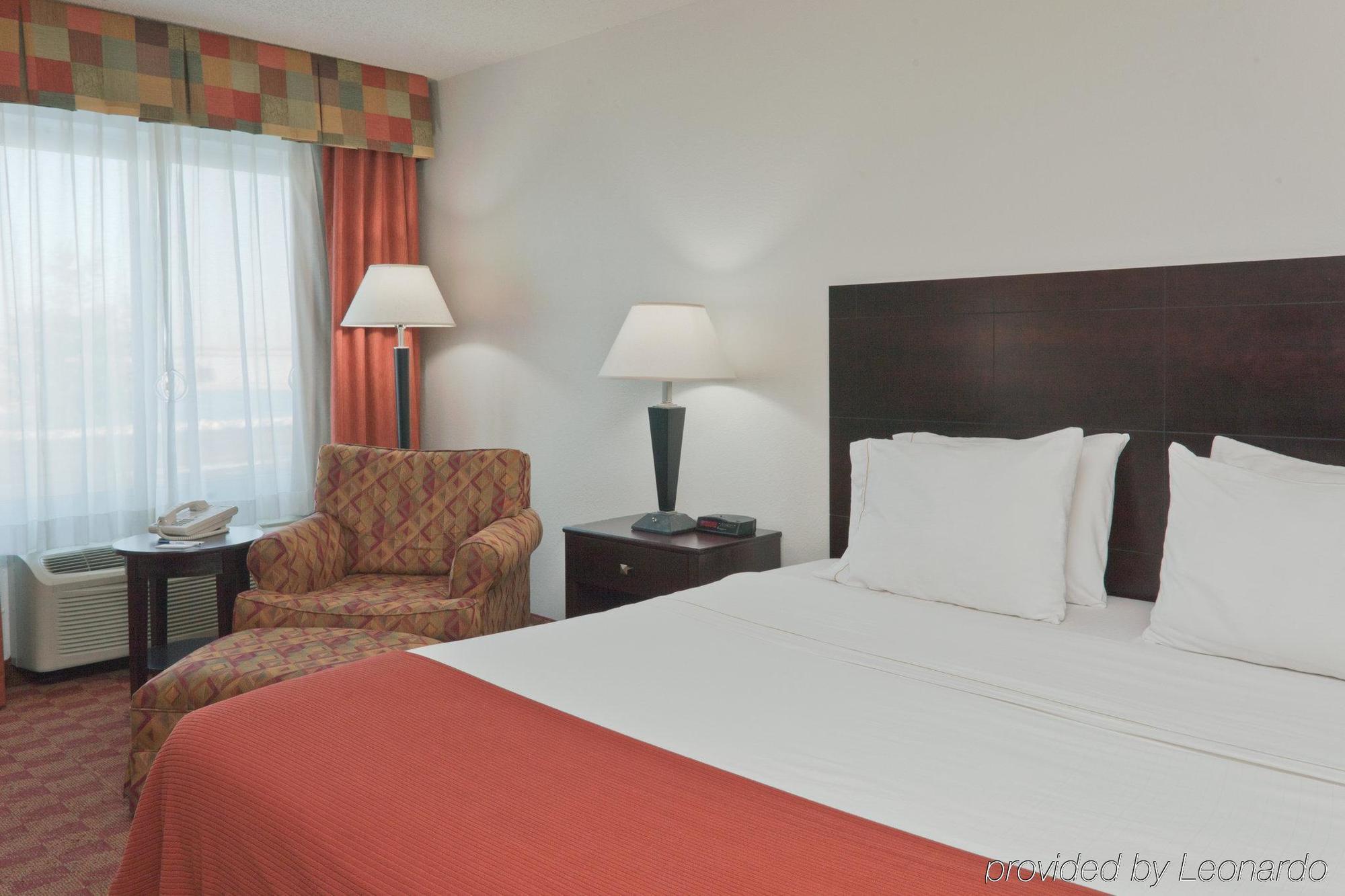 Holiday Inn Express - Rensselaer, An Ihg Hotel Номер фото